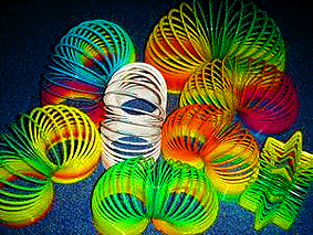 L'Ondamania - (Le Slinky) : Petit ressort dansant et coloré